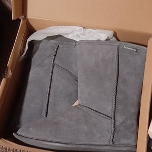 Bearpaw Eva Short Charcoal Neverwet size 8 Medium width